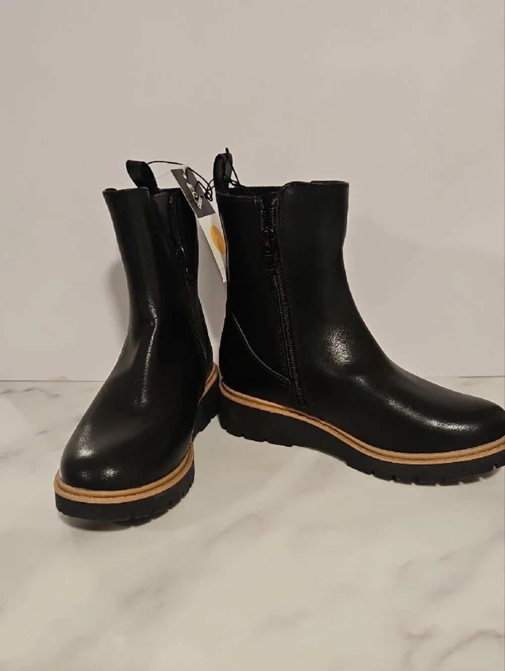 Art Class Laurel Black Chelsea Ankle Boots Girls Size 1 NWT